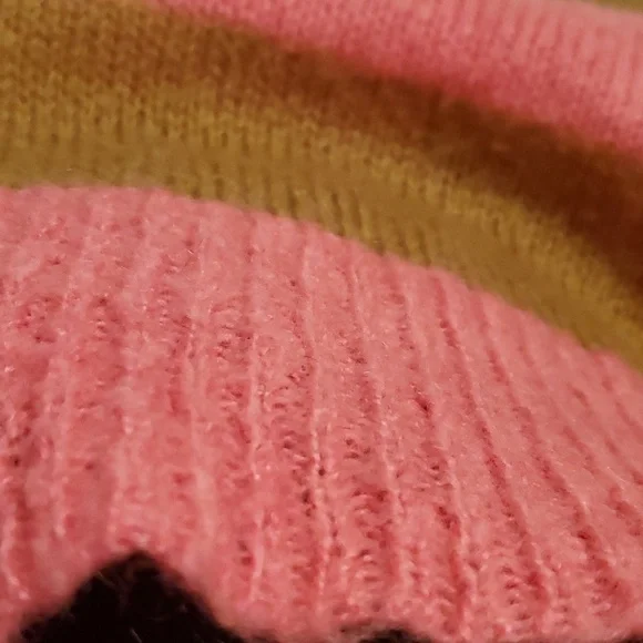 J.Crew Women's Sweater - Picture 13 of 13